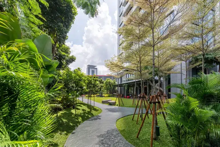 The-Nature-Garden-2