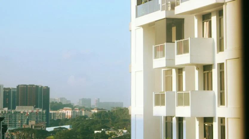 Best areas to live in Singapore, from Orchard to East Coast. Find the right apartment neighborhood that fits your lifestyle, budget, and needs.