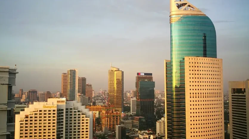 Jakarta offers short-term, practical housing for project teams, helping them settle quickly, work efficiently, and stay comfortable.