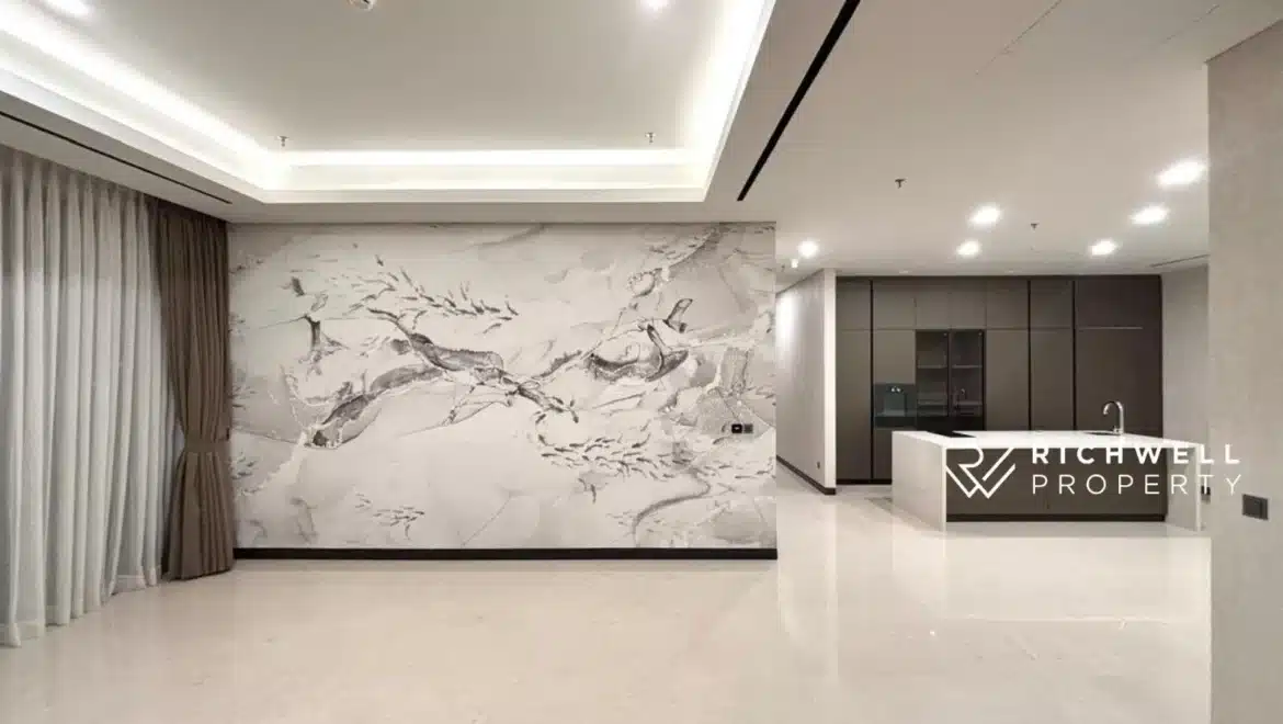 Ready to Rent Apartment at The Pakubuwono Apartment Residence Menteng - 3 Bedrooms, 3 Bathroom (2799 sq ft) - full Amenities.